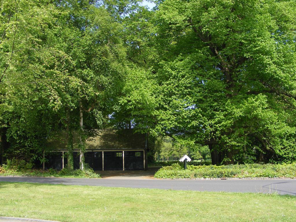 Guesthouse Villa De Bakkerij Frederiksoord Eksteriør billede